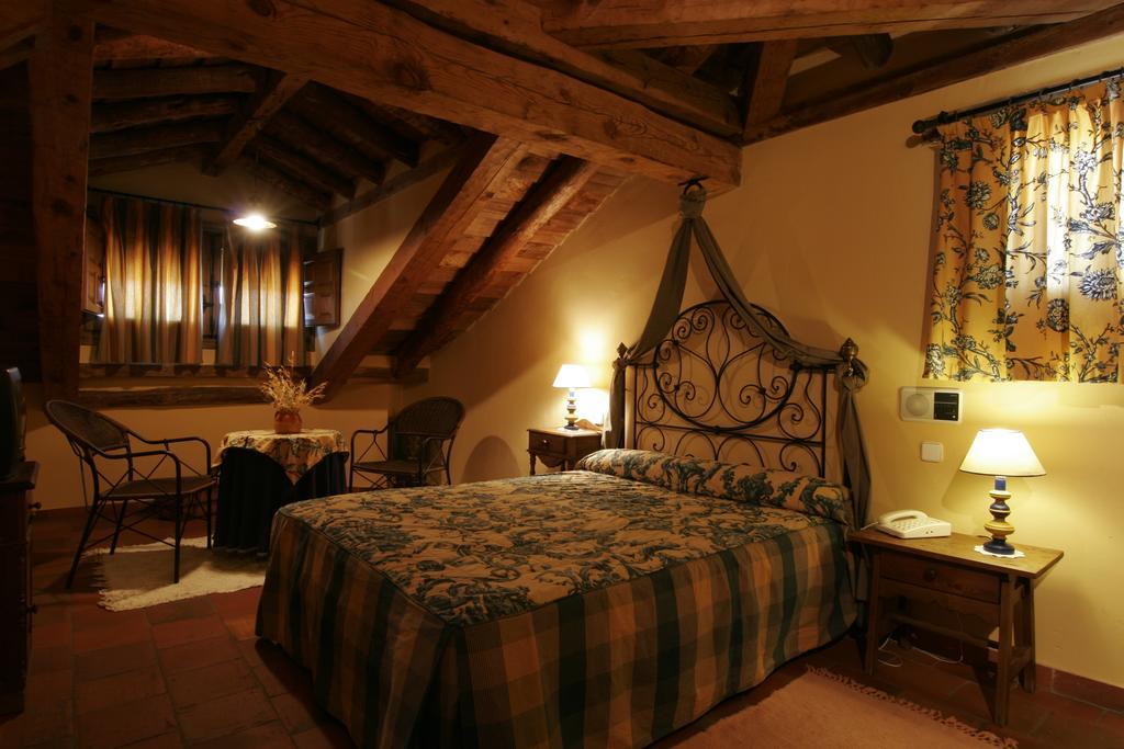 Posada El Zaguan Турегано Номер фото
