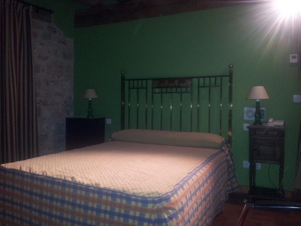 Posada El Zaguan Турегано Номер фото